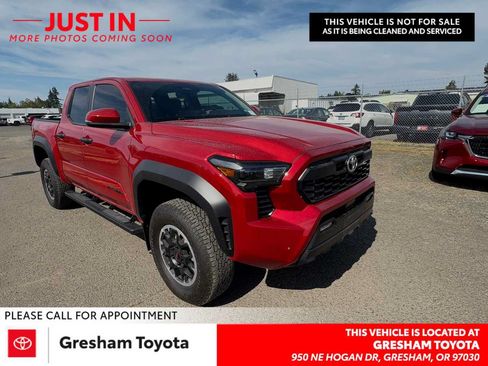 Used 2024 Toyota Tacoma TRD Off-Road w/ TRD Off Road Upgrade Package AWD/4WD image 1