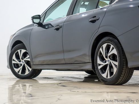 Used 2021 Subaru Legacy Premium image 11