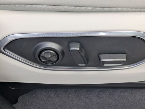 Certified 2024 Jeep Wagoneer Series III w/ Premium Group I image 41