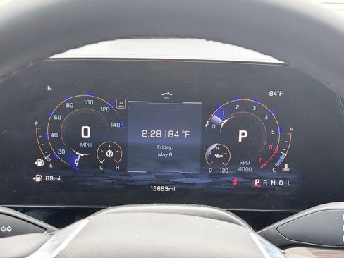 Used 2025 Chevrolet Suburban Premier RWD image 22