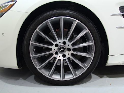 Certified 2018 Mercedes-Benz SL 550 image 18