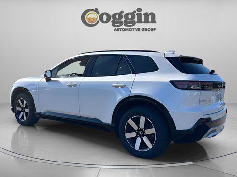 Certified 2024 Honda Prologue Touring image 3