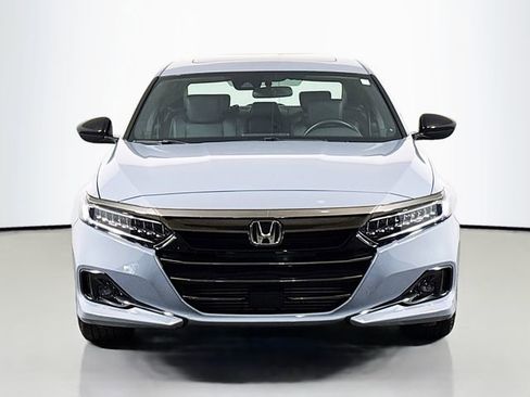 Used 2022 Honda Accord Sport image 2