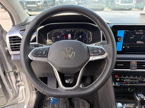 New 2026 Volkswagen Taos SEL AWD/4WD image 30