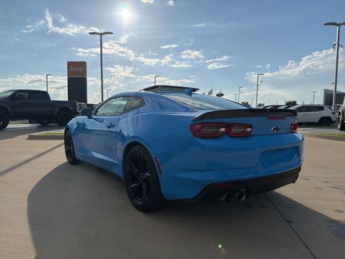Used 2023 Chevrolet Camaro LT w/ Technology Package RWD image 3