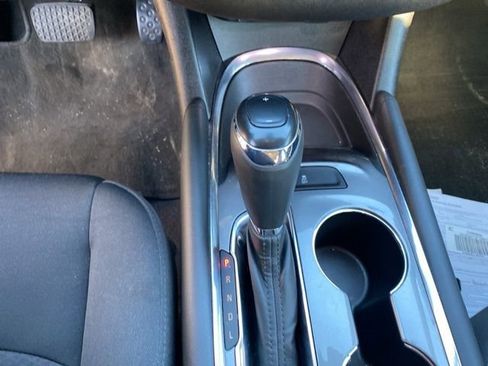 Used 2018 Chevrolet Malibu LT image 24