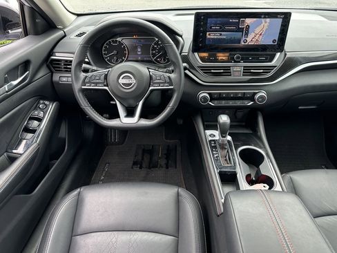 Certified 2024 Nissan Altima 2.5 SR w/ SR Premium Package FWD image 14