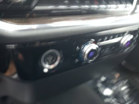 Used 2022 GMC Sierra 1500 Elevation AWD/4WD image 17