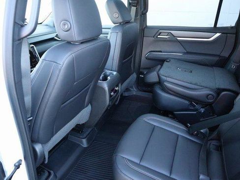 New 2026 GMC Acadia Elevation image 13