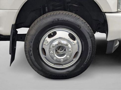 Used 2017 Ford F350 Platinum w/ Platinum Ultimate Package image 21