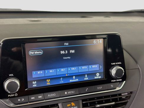 Used 2024 Nissan Altima 2.5 S FWD image 21