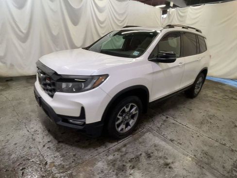 Certified 2023 Honda Passport TrailSport image 4