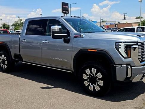 New 2026 GMC Sierra 2500 Denali w/ Denali Reserve Package AWD/4WD image 2