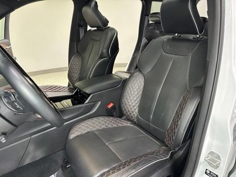 Used 2024 Jeep Grand Cherokee Summit w/ Adv Protech Group IV AWD/4WD image 18