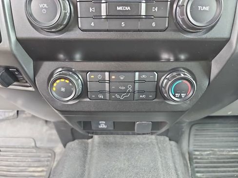Used 2021 Ford F450 XLT image 27