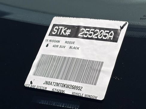 Used 2019 Nissan Rogue SV w/ Premium Package FWD image 39