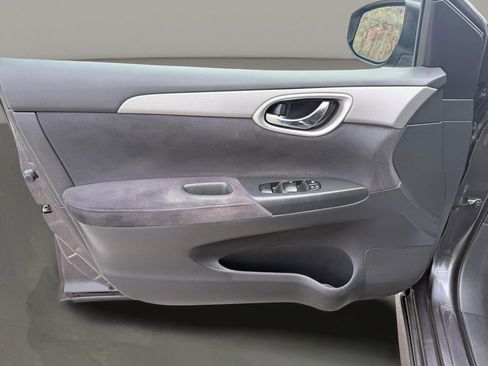 Used 2013 Nissan Sentra SR w/ Driver Pkg image 15