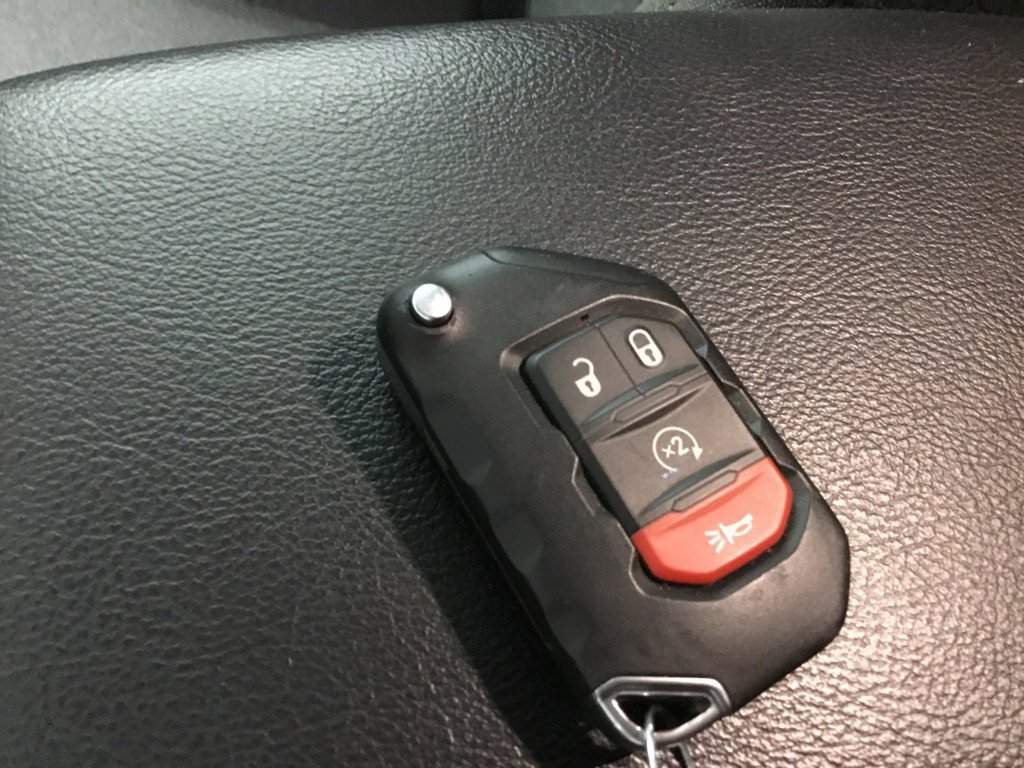 Used 2025 Jeep Wrangler Unlimited Sport AWD/4WD image 10