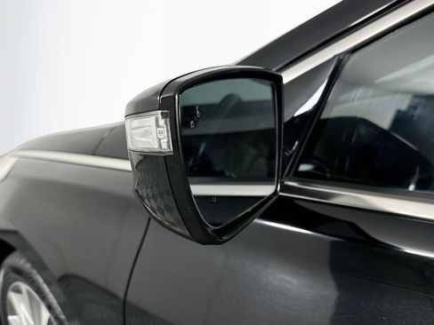 Used 2016 Hyundai Azera FWD image 16
