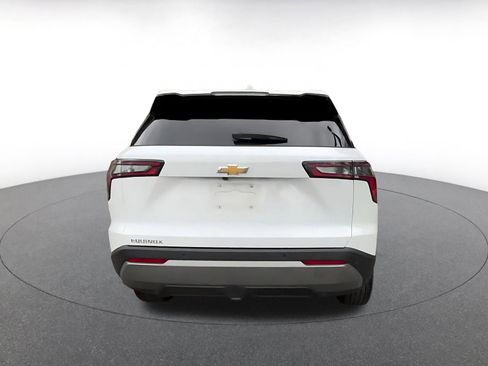 Used 2025 Chevrolet Equinox LT image 12