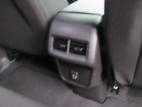 Certified 2024 Chevrolet Equinox LT image 10