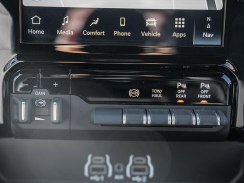 Used 2025 RAM 2500 Laramie image 33