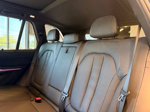 Used 2022 BMW X5 M50i w/ Climate Comfort Package AWD/4WD image 12