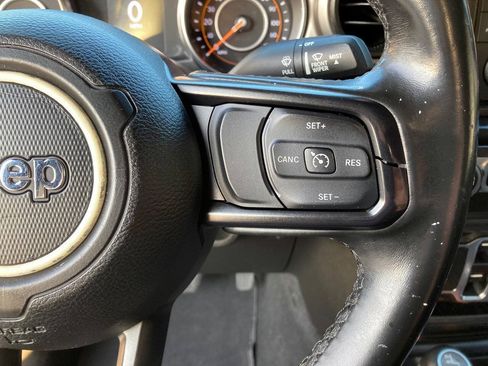 Used 2020 Jeep Wrangler Unlimited Sport S AWD/4WD image 17
