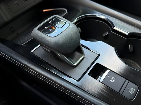 Used 2021 Nissan Rogue Platinum FWD image 19