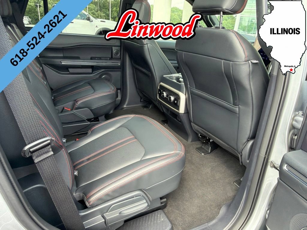 Used 2024 Ford Expedition Limited AWD/4WD image 12
