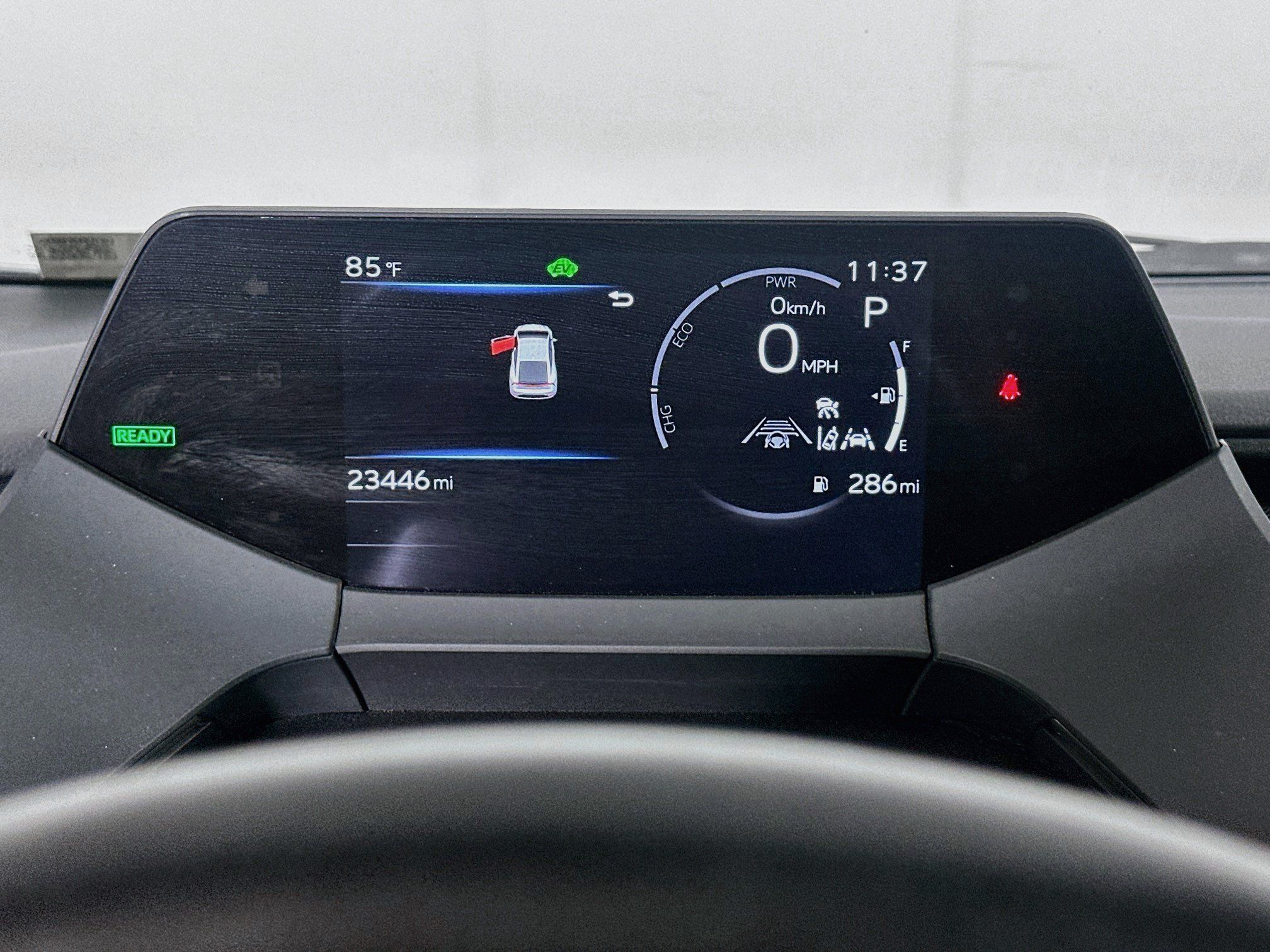 Used 2025 Toyota Prius LE FWD image 19