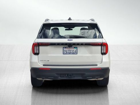 Used 2026 Ford Explorer Active RWD image 5
