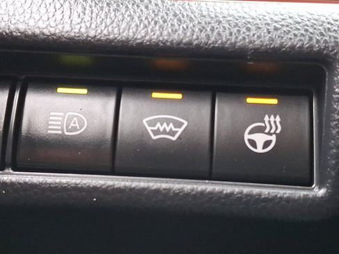 Certified 2024 Toyota Prius Prime SE image 22