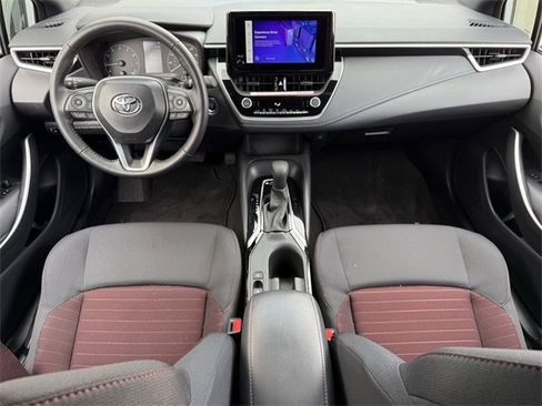 Used 2025 Toyota Corolla SE image 11
