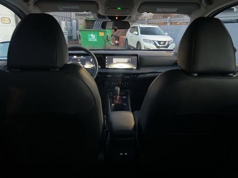 New 2026 Nissan Kicks SR w/ Cold Weather Package AWD/4WD image 27