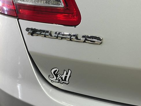 Used 2016 Ford Taurus Limited w/ Equipment Group 301A AWD/4WD image 52