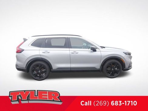 Used 2023 Honda CR-V Sport Touring image 9