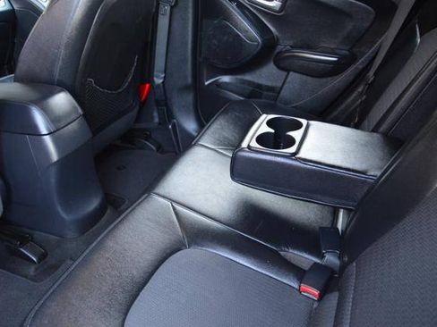 Used 2012 Hyundai Tucson GLS AWD/4WD image 25