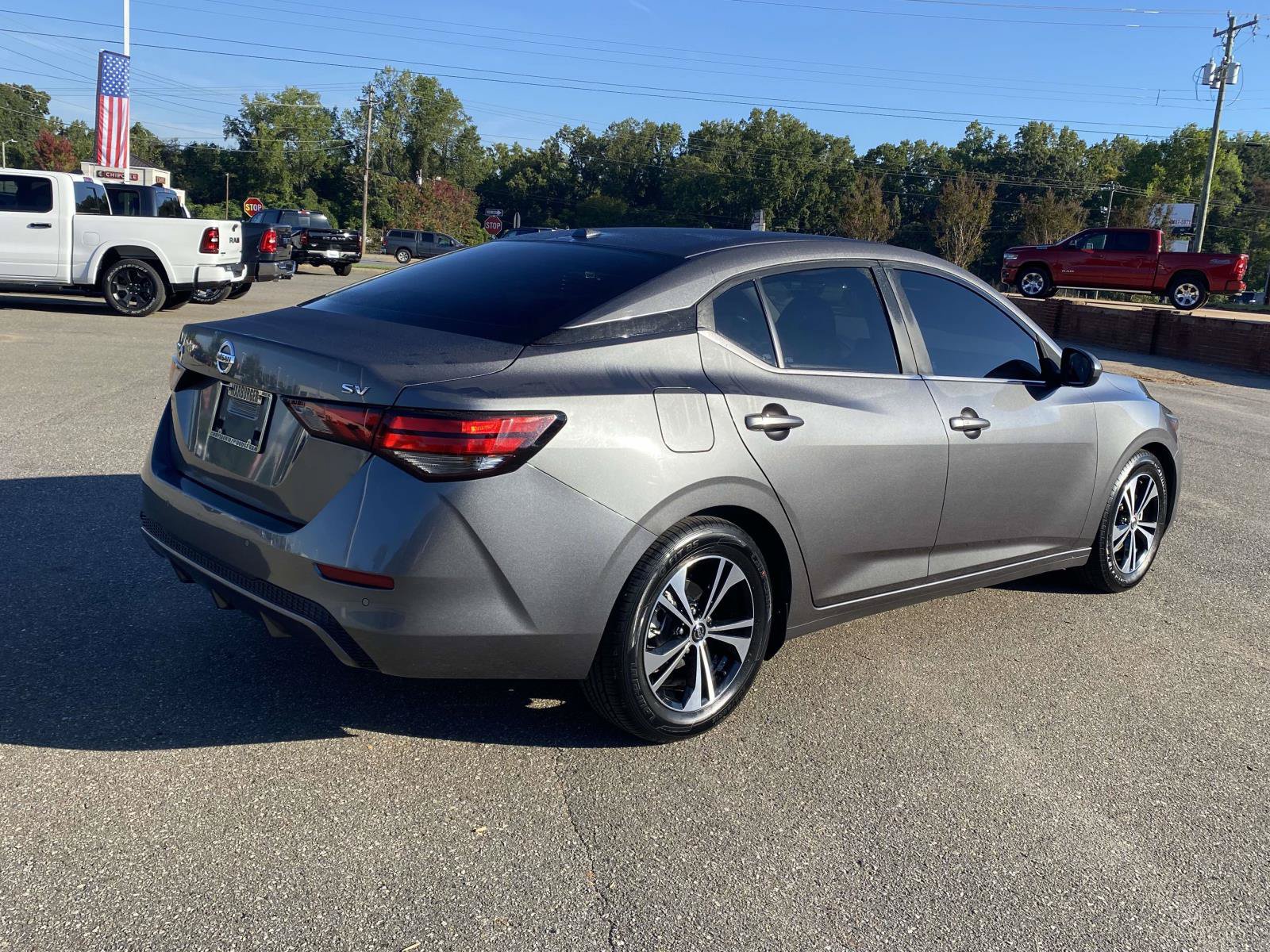 Used 2021 Nissan Sentra SV FWD image 9