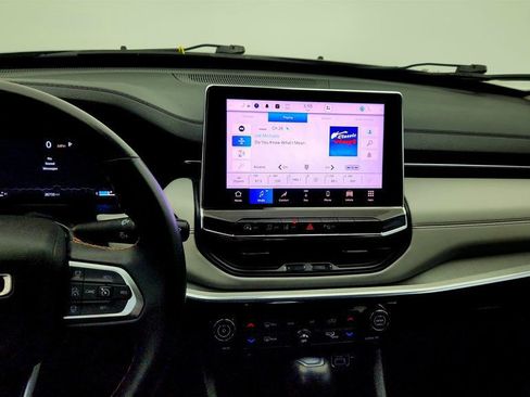 Used 2022 Jeep Compass Limited w/ Elite Group image 31