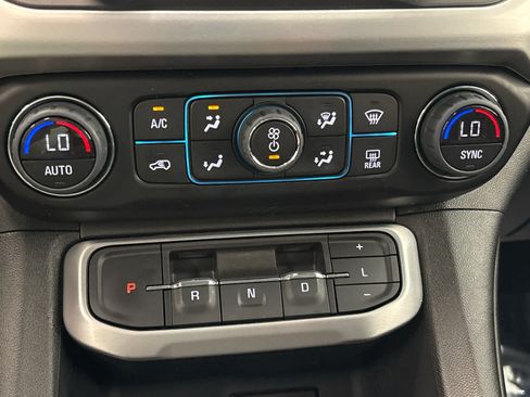 Used 2023 GMC Acadia SLE w/ Driver Convenience Package AWD/4WD image 42