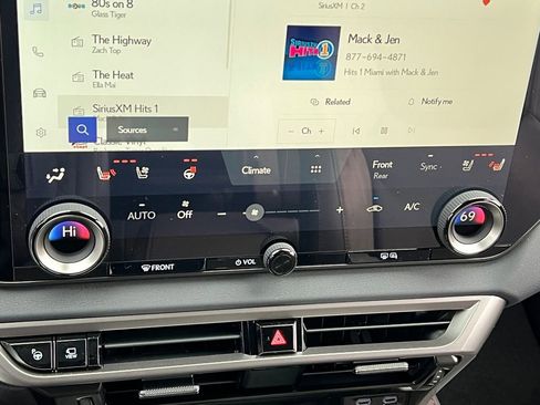 New 2026 Lexus RX 450h AWD image 19