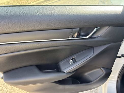 Used 2021 Honda Accord Sport image 30