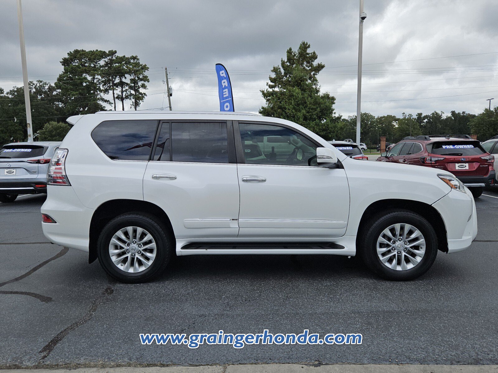 Used 2015 Lexus GX 460 w/ Premium Package AWD/4WD image 6