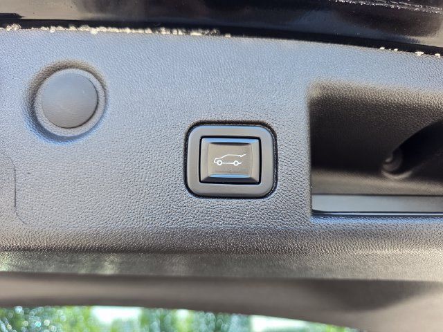 Used 2022 Chevrolet Equinox LT AWD/4WD image 11