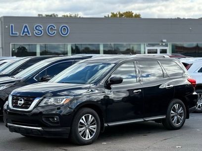 Used 2020 Nissan Pathfinder SV
