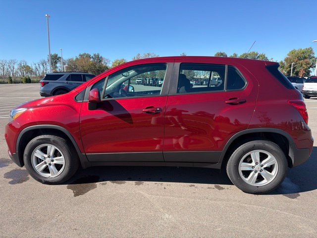 Used 2021 Chevrolet Trax LS AWD/4WD image 11