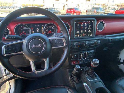 Used 2021 Jeep Wrangler Unlimited Rubicon image 25