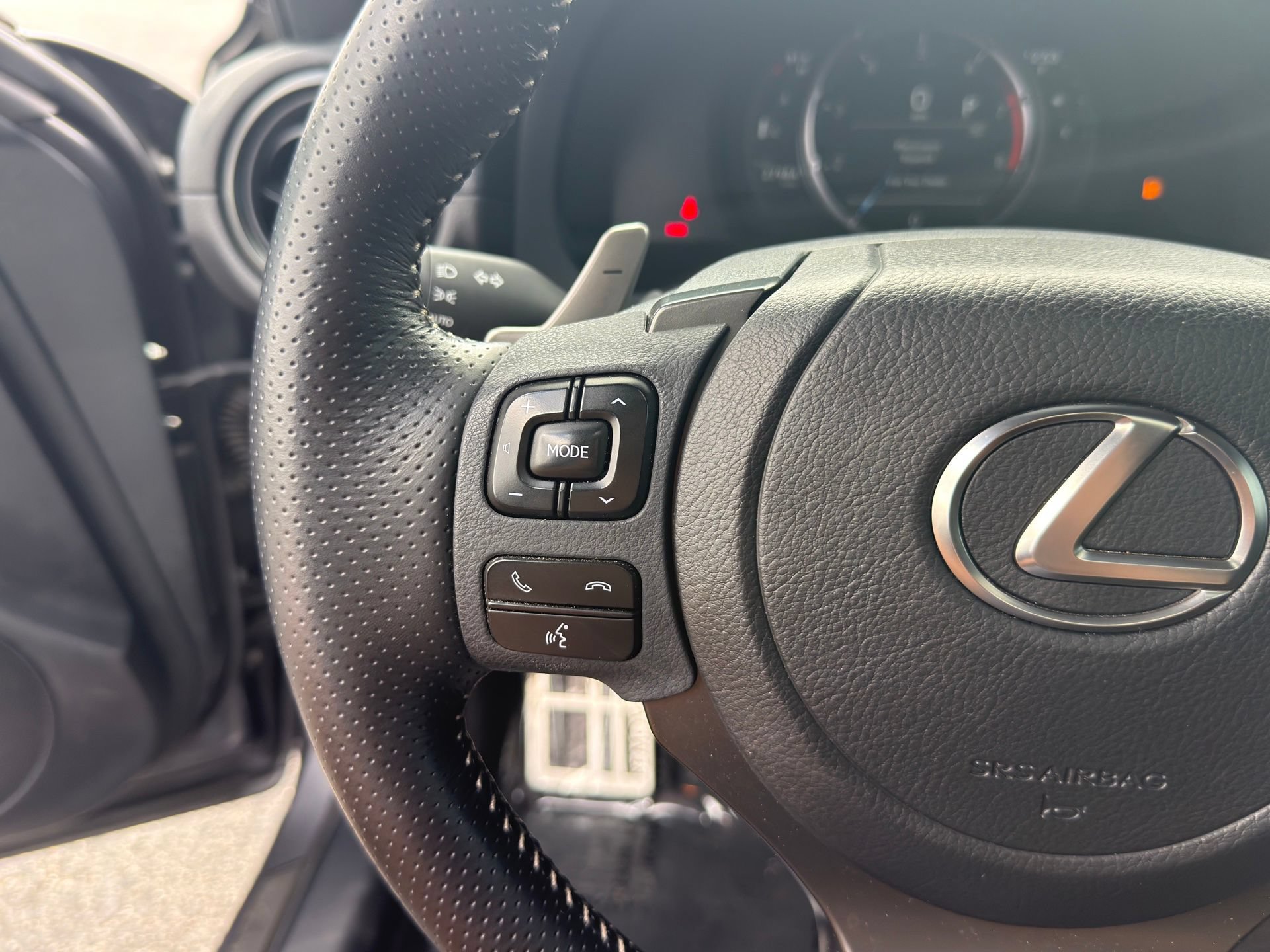Used 2023 Lexus IS 350 F Sport RWD image 19