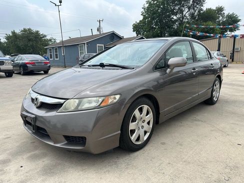 Used 2010 Honda Civic LX image 3
